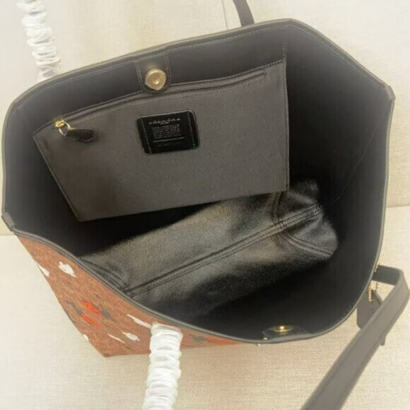 NWT Coach City Tote In Signature Canvas With Halloween Print CW450 - Picture 6 of 7